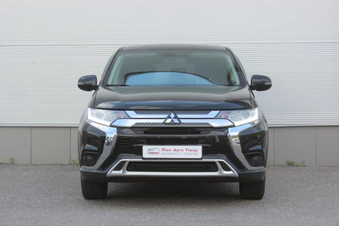 Mitsubishi Outlander III Рестайлинг 3 с пробегом 2019 года, цена 1 937 000 рублей, 137976 км, внедорожник, Автокод Объявления