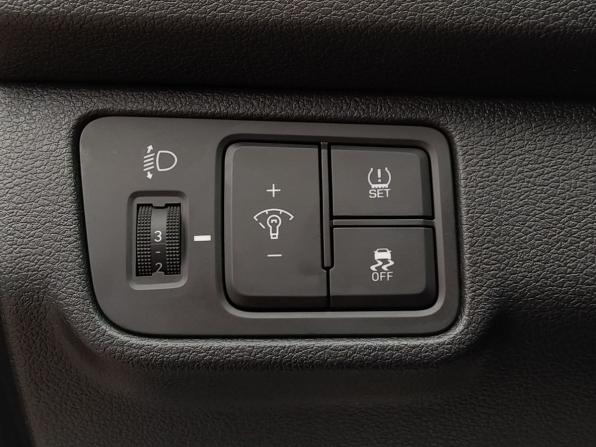Hyundai Solaris II с пробегом 2019 года, цена 1 099 000 рублей, 197000 км, седан, Автокод Объявления