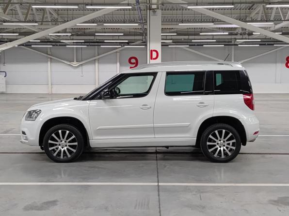 Skoda Yeti I Рестайлинг с пробегом 2017 года, цена 1 326 000 рублей, 160019 км, внедорожник, Автокод Объявления