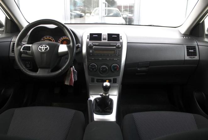 Toyota Corolla X (E140 E150) Рестайлинг с пробегом 2012 года, цена 1 050 000 рублей, 182821 км, седан, Автокод Объявления