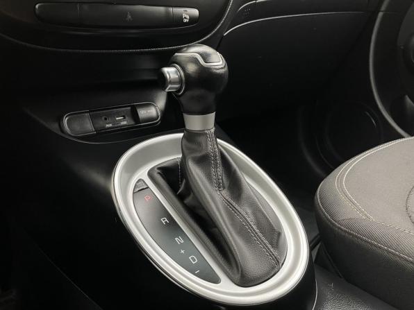 Kia Soul II Рестайлинг с пробегом 2018 года, цена 1 580 000 рублей, 98833 км, хэтчбек, Автокод Объявления