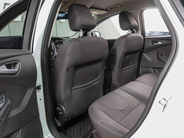 Ford Focus III с пробегом 2015 года, цена 899 000 рублей, 142157 км, хэтчбек, Автокод Объявления