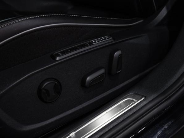 Volkswagen Arteon I Рестайлинг с пробегом 2021 года, цена 3 960 000 рублей, 91100 км, универсал, Автокод Объявления