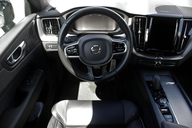 Volvo XC60 II с пробегом 2021 года, цена 3 890 000 рублей, 167911 км, внедорожник, Автокод Объявления