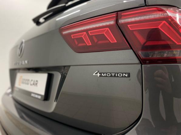 Volkswagen Tiguan II Рестайлинг с пробегом 2021 года, цена 2 695 000 рублей, 97910 км, внедорожник, Автокод Объявления
