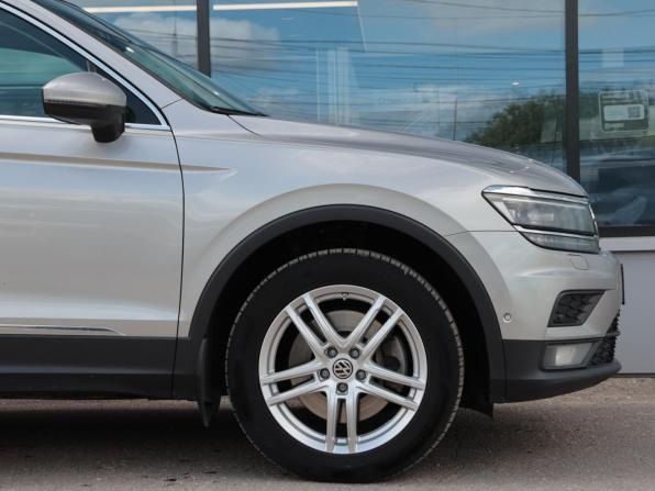 Volkswagen Tiguan II с пробегом 2018 года, цена 1 800 000 рублей, 268350 км, внедорожник, Автокод Объявления