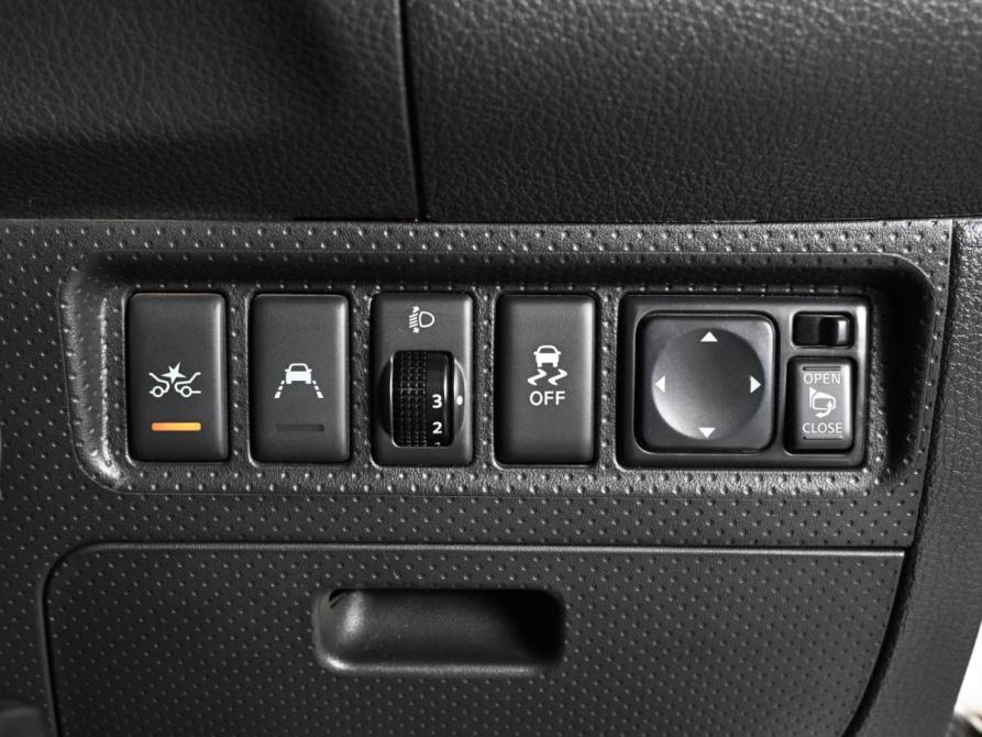 Nissan AD III Рестайлинг Ростов-на-Дону  - изображение 15