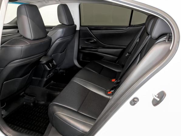 Lexus ES VII с пробегом 2020 года, цена 3 300 000 рублей, 144669 км, седан, Автокод Объявления