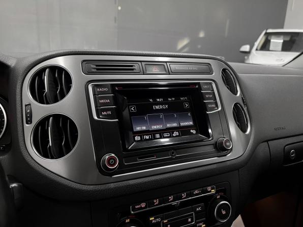 Volkswagen Tiguan I Рестайлинг с пробегом 2016 года, цена 1 745 000 рублей, 147921 км, внедорожник, Автокод Объявления