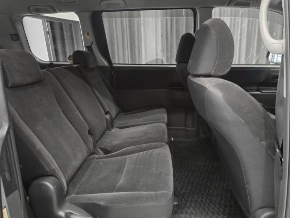 Toyota Noah II (R70) с пробегом 2009 года, цена 1 120 000 рублей, 176600 км, минивэн, Автокод Объявления