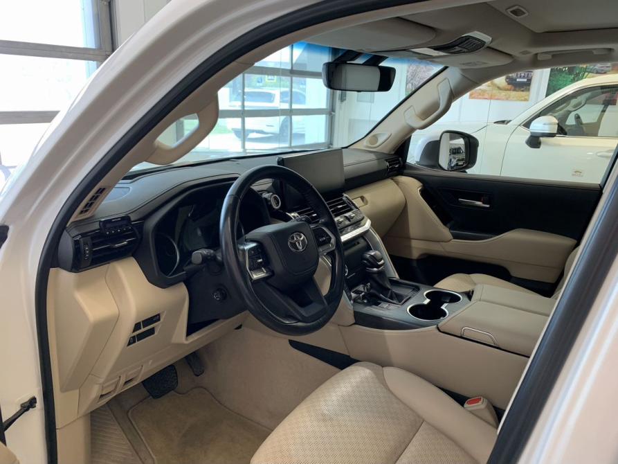 Toyota Land Cruiser 300 Series Екатеринбург  - изображение 12