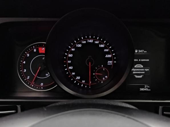 Hyundai Elantra VII (CN7) с пробегом 2022 года, цена 2 320 000 рублей, 37981 км, седан, Автокод Объявления