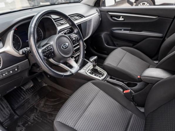 Kia Rio IV Рестайлинг с пробегом 2020 года, цена 1 778 308 рублей, 47000 км, седан, Автокод Объявления