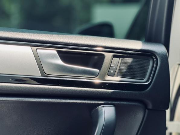 Volkswagen Touareg II с пробегом 2010 года, цена 1 850 000 рублей, 315000 км, внедорожник, Автокод Объявления