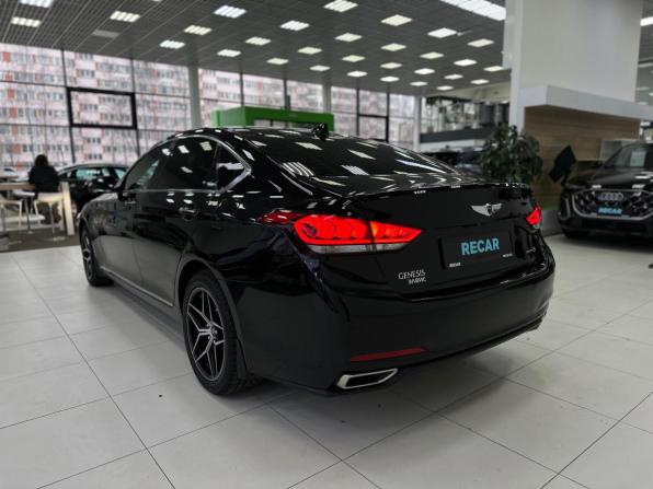 Hyundai Genesis II с пробегом 2016 года, цена 1 655 000 рублей, 194263 км, седан, Автокод Объявления
