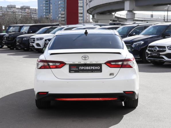 Toyota Camry VIII (XV70) Рестайлинг с пробегом 2022 года, цена 3 250 000 рублей, 60755 км, седан, Автокод Объявления