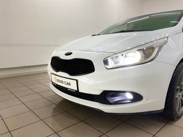Kia Ceed II с пробегом 2013 года, цена 930 000 рублей, 186049 км, хэтчбек, Автокод Объявления