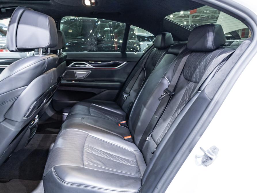 BMW 7 серии VI (G11/G12) Рестайлинг Санкт-Петербург  - изображение 29