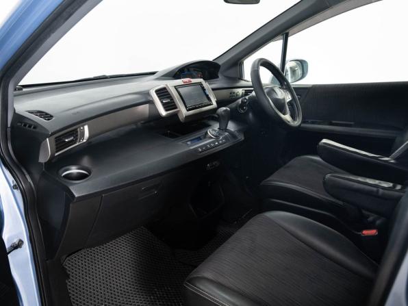 Honda Freed I Рестайлинг с пробегом 2014 года, цена 1 000 000 рублей, 181143 км, компактвэн, Автокод Объявления