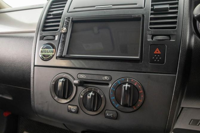 Nissan Tiida I Рестайлинг с пробегом 2010 года, цена 699 000 рублей, 255000 км, седан, Автокод Объявления
