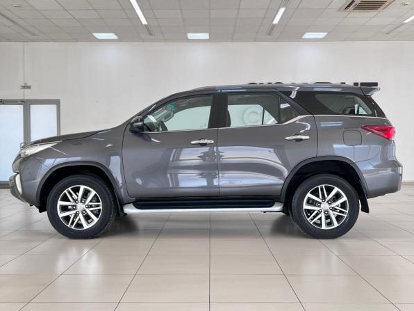 Toyota Fortuner II с пробегом 2019 года, цена 3 990 000 рублей, 76110 км, внедорожник, Автокод Объявления