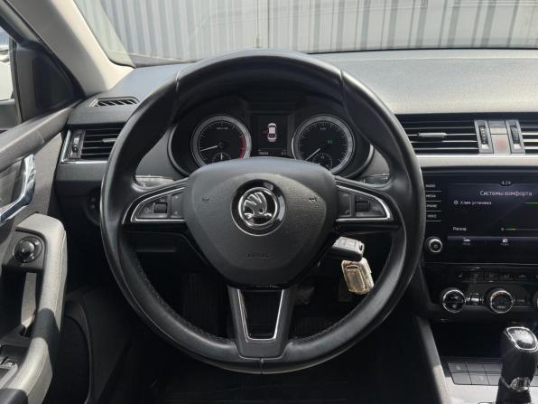Skoda Octavia III (A7) с пробегом 2017 года, цена 1 599 000 рублей, 195054 км, лифтбек, Автокод Объявления