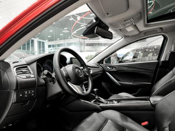 Mazda 6 III (GJ) Рестайлинг с пробегом 2015 года, цена 1 950 000 рублей, 98536 км, седан, Автокод Объявления