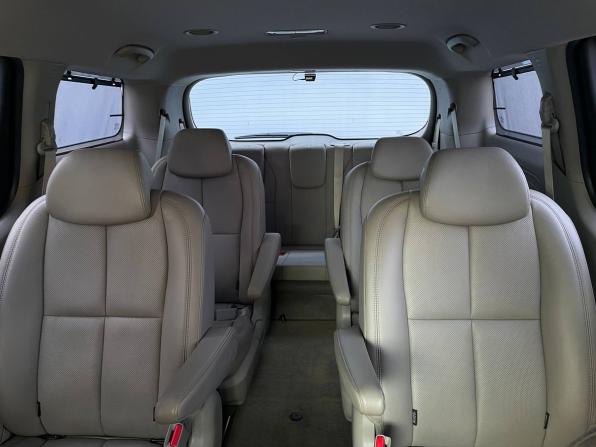Kia Carnival III с пробегом 2019 года, цена 2 877 000 рублей, 180306 км, минивэн, Автокод Объявления