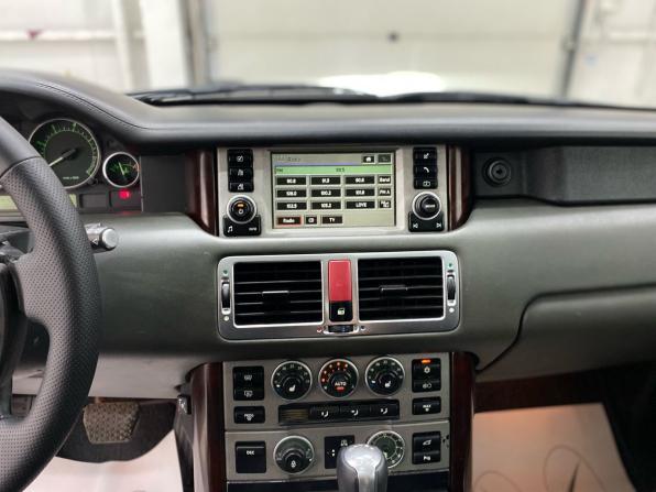 Land Rover Range Rover III Рестайлинг с пробегом 2006 года, цена 865 000 рублей, 259924 км, внедорожник, Автокод Объявления