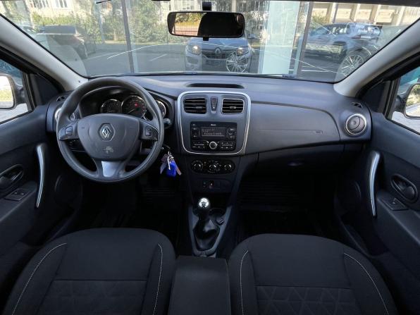 Renault Sandero II с пробегом 2017 года, цена 995 000 рублей, 97226 км, хэтчбек, Автокод Объявления