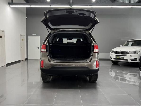 Kia Sorento II Рестайлинг с пробегом 2014 года, цена 1 595 000 рублей, 242109 км, внедорожник, Автокод Объявления