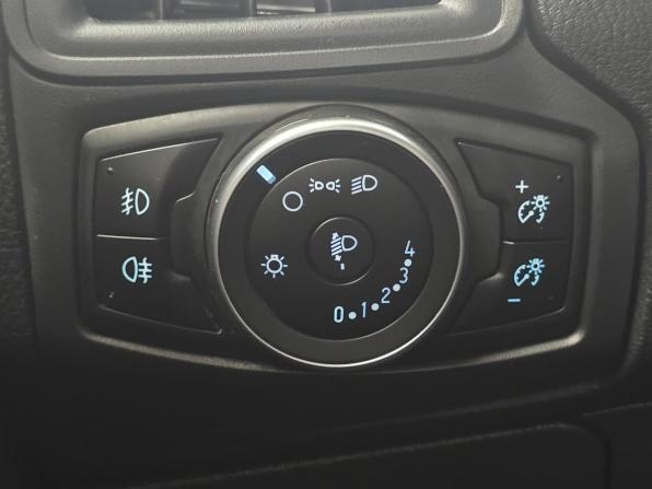 Ford Focus III Рестайлинг с пробегом 2017 года, цена 1 099 000 рублей, 170000 км, универсал, Автокод Объявления