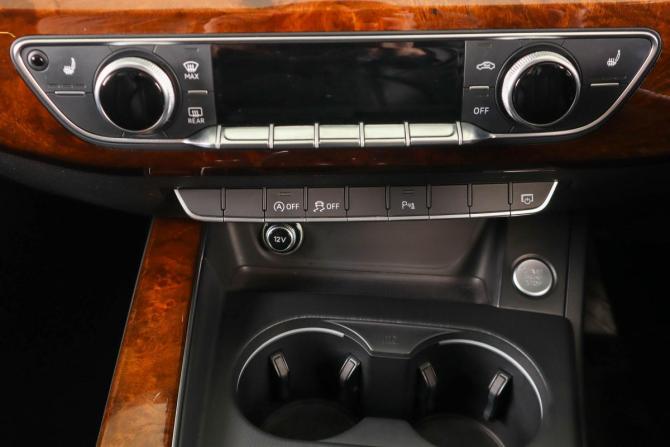 Audi A4 V (B9) с пробегом 2017 года, цена 2 049 000 рублей, 73500 км, универсал, Автокод Объявления