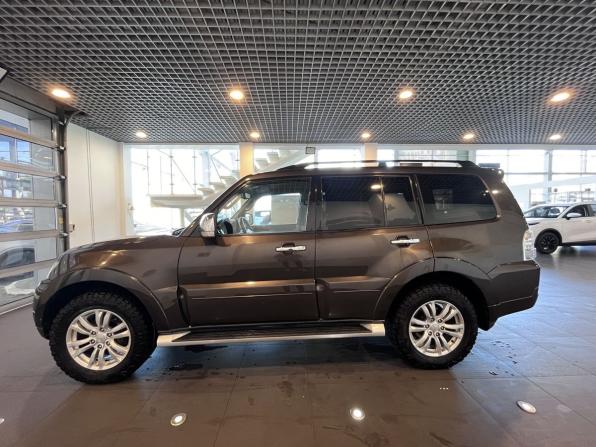 Mitsubishi Pajero IV Рестайлинг 2 с пробегом 2017 года, цена 3 170 000 рублей, 128789 км, внедорожник, Автокод Объявления