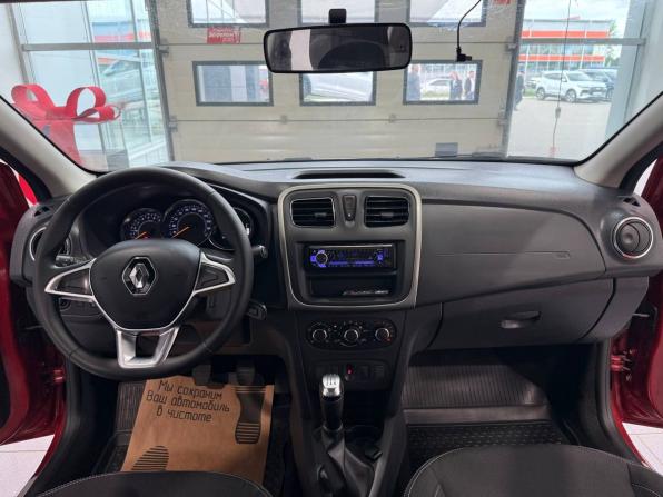 Renault Sandero II Рестайлинг с пробегом 2022 года, цена 1 372 600 рублей, 28573 км, хэтчбек, Автокод Объявления