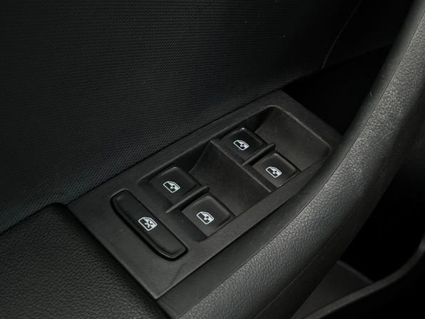 Volkswagen Polo VI с пробегом 2021 года, цена 1 397 900 рублей, 156483 км, лифтбек, Автокод Объявления
