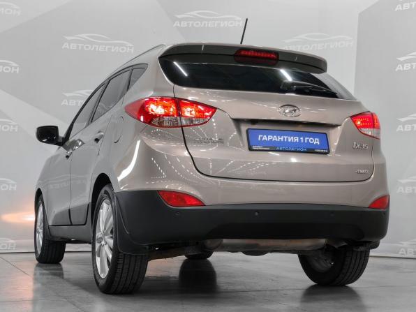 Hyundai ix35 I с пробегом 2011 года, цена 1 530 000 рублей, 212000 км, внедорожник, Автокод Объявления