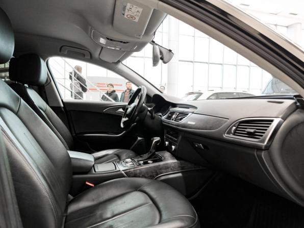 Audi A6 IV (C7) Рестайлинг с пробегом 2016 года, цена 2 350 000 рублей, 152400 км, седан, Автокод Объявления