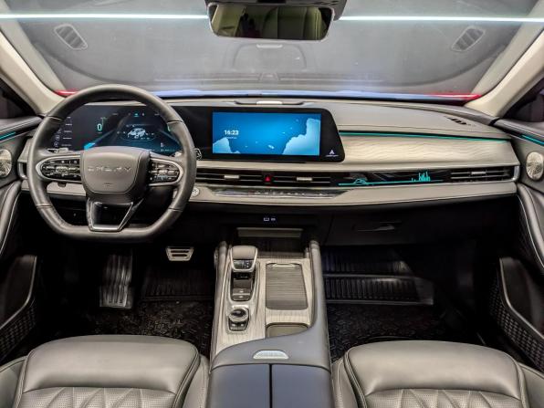Chery Arrizo 8 с пробегом 2023 года, цена 1 850 000 рублей, 58500 км, седан, Автокод Объявления