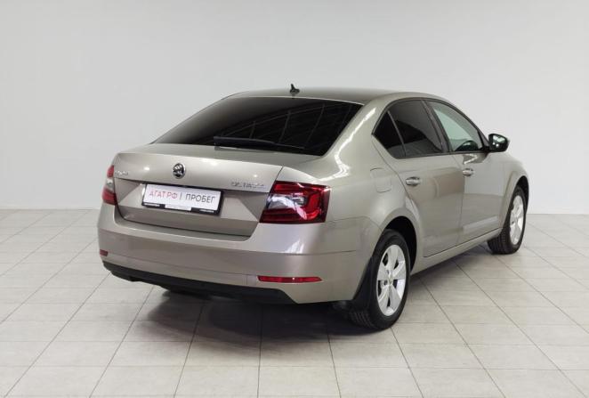 Skoda Octavia III (A7) Рестайлинг с пробегом 2020 года, цена 2 130 000 рублей, 137005 км, лифтбек, Автокод Объявления