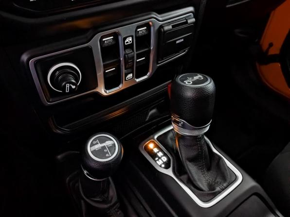 Jeep Wrangler IV (JL) с пробегом 2018 года, цена 4 100 000 рублей, 34003 км, внедорожник, Автокод Объявления
