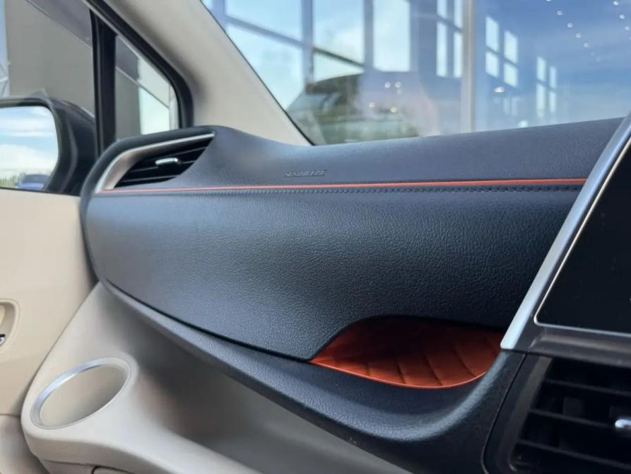 Toyota Sienta II Новосибирск  - изображение 19