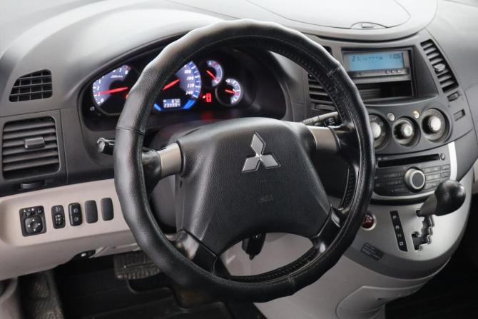 Mitsubishi Grandis I с пробегом 2008 года, цена 649 000 рублей, 238000 км, минивэн, Автокод Объявления