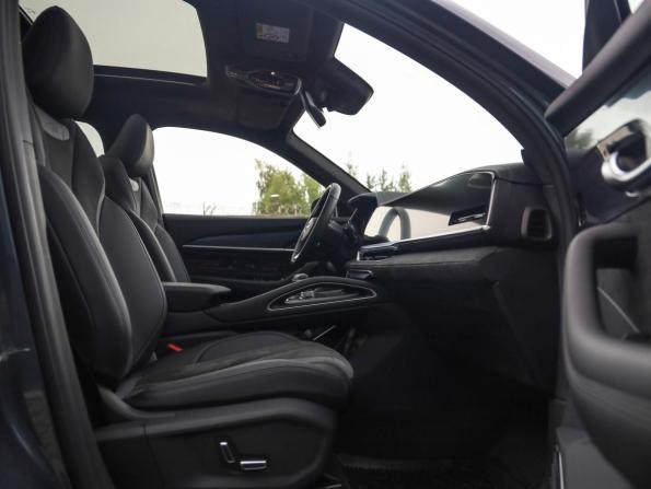 Geely Monjaro I с пробегом 2024 года, цена 3 579 000 рублей, 4153 км, внедорожник, Автокод Объявления