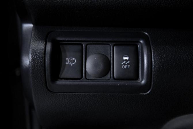 Toyota Camry VII (XV50) с пробегом 2012 года, цена 1 349 000 рублей, 303901 км, седан, Автокод Объявления