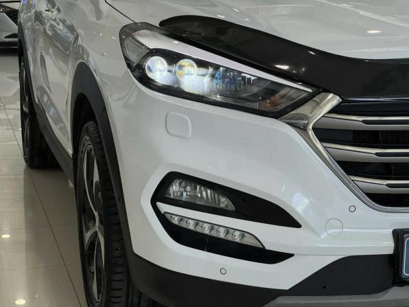 Hyundai Tucson III с пробегом 2016 года, цена 1 700 000 рублей, 188377 км, внедорожник, Автокод Объявления