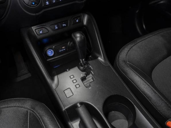 Hyundai ix35 I Рестайлинг с пробегом 2015 года, цена 1 170 000 рублей, 216423 км, внедорожник, Автокод Объявления