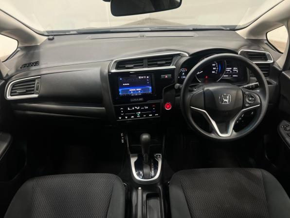 Honda Fit III Рестайлинг с пробегом 2018 года, цена 1 239 000 рублей, 108491 км, хэтчбек, Автокод Объявления