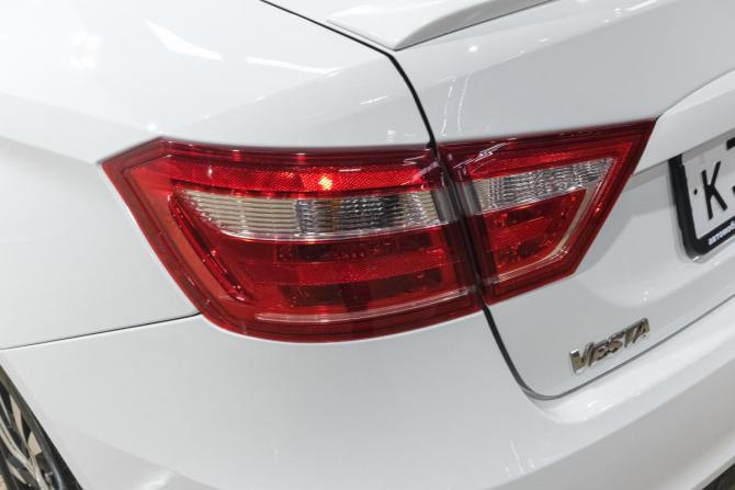 Lada (ВАЗ) Vesta I с пробегом 2017 года, цена 799 000 рублей, 106000 км, седан, Автокод Объявления