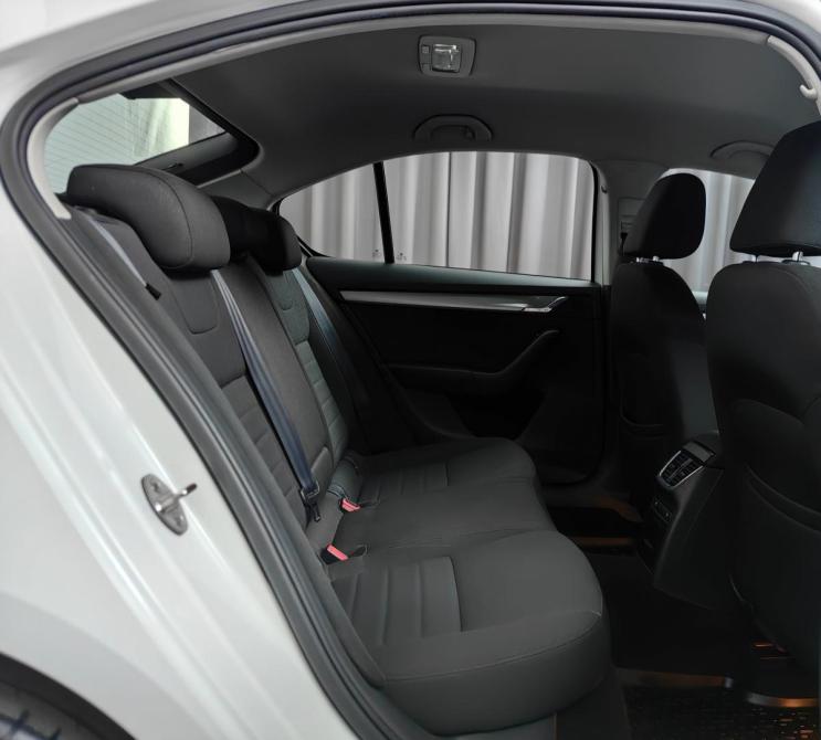 Skoda Octavia III (A7) Москва  - изображение 10
